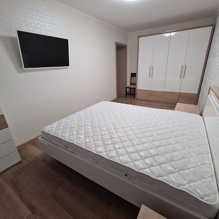 127-Avenue Apartment Черновцы Экстерьер фото