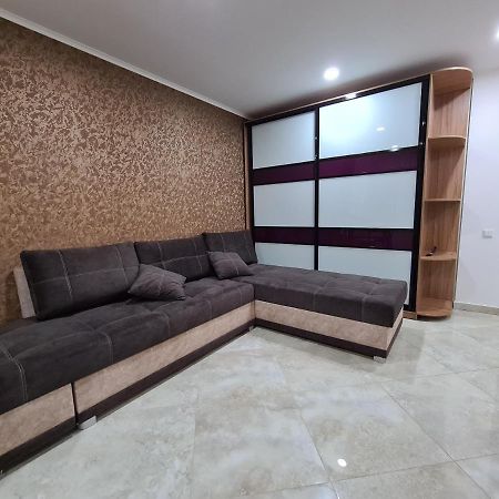 127-Avenue Apartment Черновцы Экстерьер фото