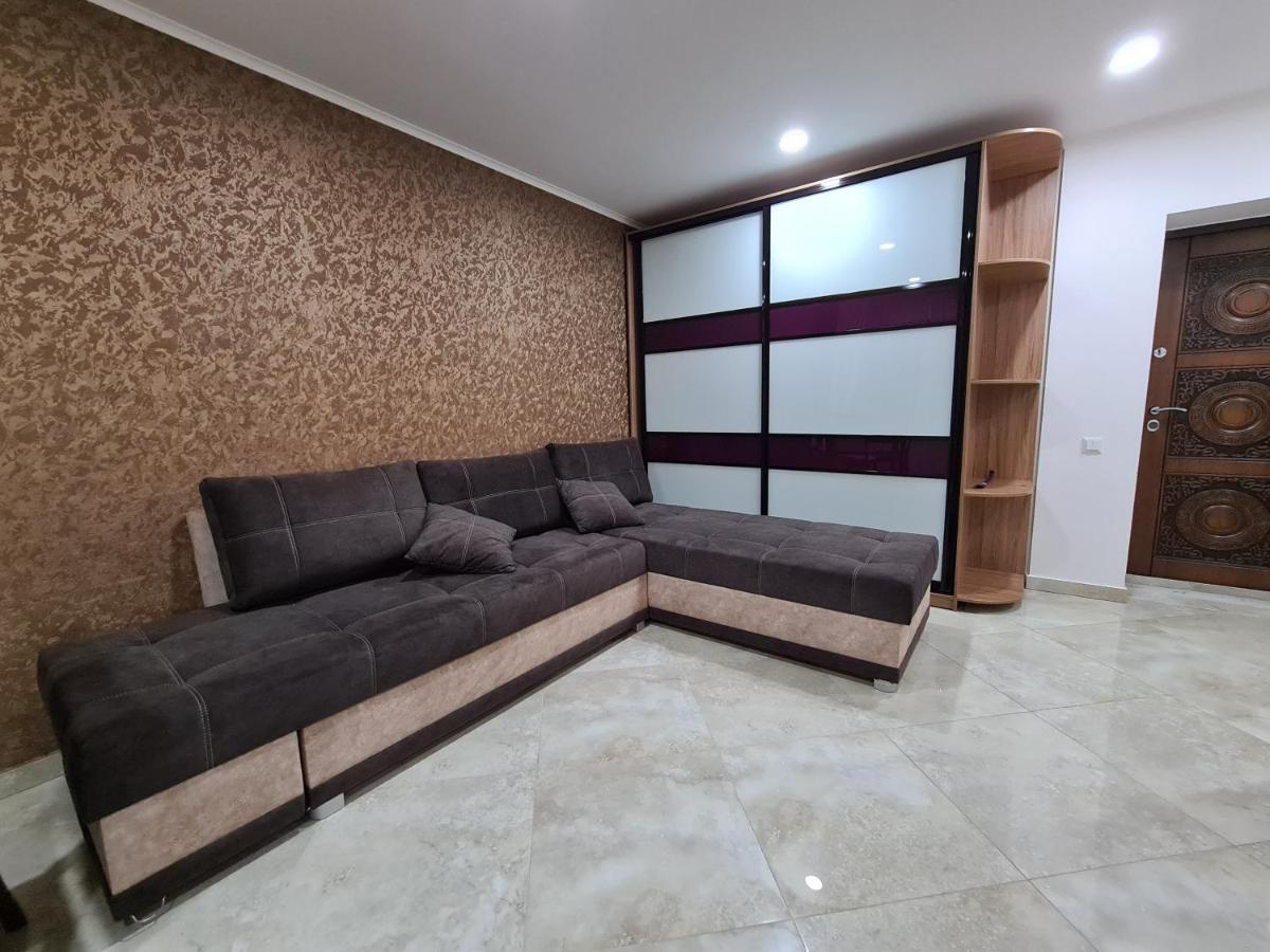 127-Avenue Apartment Черновцы Экстерьер фото